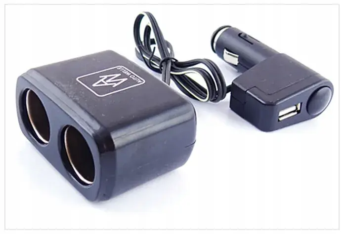 Autentyczny G4A62 DWÓJNIK ROZDZIELACZ NA 2 GNIAZDA + USB PODWÓJNY FV 88380